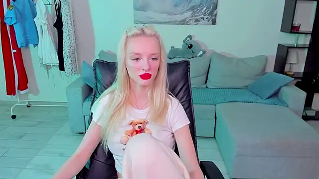 AleksaBlonde online show from January 16, 9:59 am