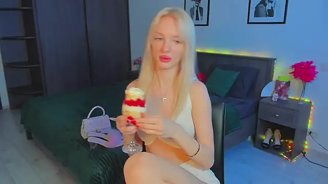 AleksaBlonde online show from March 9, 2:21 pm