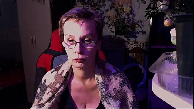 Snapshot of HelgaHimmell chatting on May 31, 7:15 pm HelgaHimmell online show from May 31, 7:15 pm