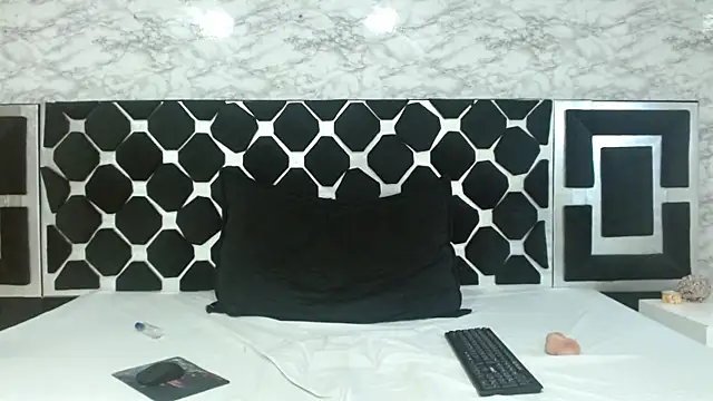 thiago19s online show from February 15, 9:37 pm