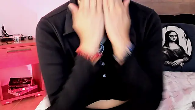 YenniferCurly online show from February 7, 12:06 pm