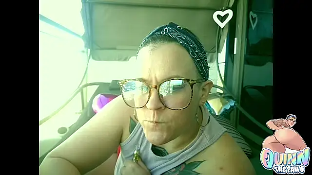 quinnmariexo online show from December 17, 5:08 pm