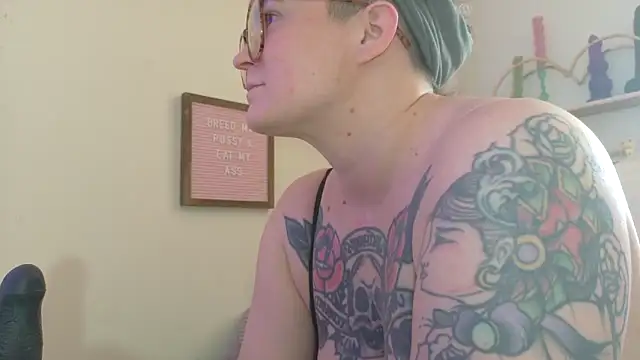 quinnmariexo online show from March 10, 7:19 pm