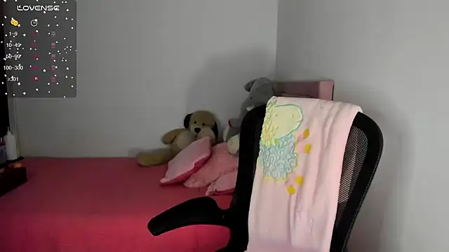 Snapshot of youpinkgirl_ chatting on February 7, 12:31 am youpinkgirl  online show from February 7, 12:31 am