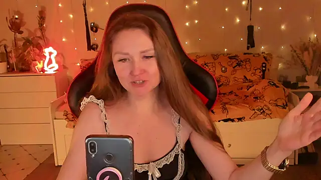 desperatehousewife   online show from November 8, 6:07 pm