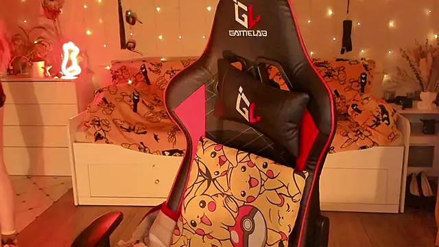 desperatehousewife   online show from November 17, 12:49 am