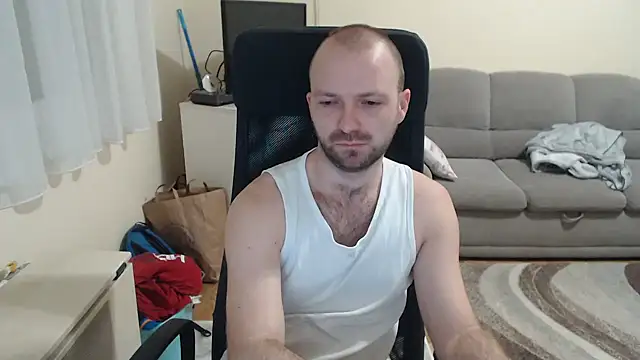 Snapshot of RealManHaveHairy chatting on January 17, 4:26 pm RealManHaveHairy online show from January 17, 4:26 pm