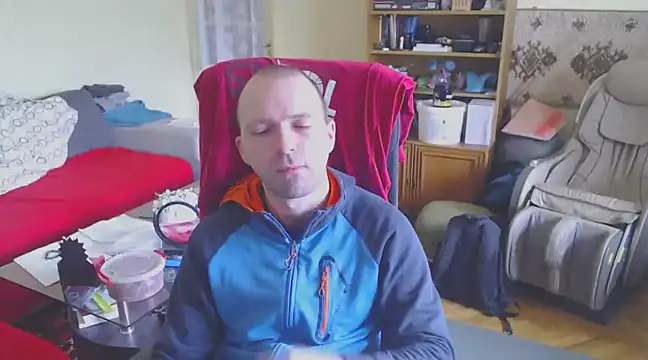Snapshot of RealManHaveHairy chatting on February 5, 9:15 am RealManHaveHairy online show from February 5, 9:15 am