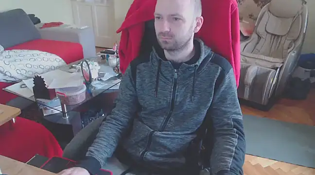 Snapshot of RealManHaveHairy chatting on February 14, 11:53 am RealManHaveHairy online show from February 14, 11:53 am