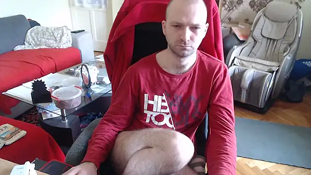 Snapshot of RealManHaveHairy chatting on February 19, 1:50 pm RealManHaveHairy online show from February 19, 1:50 pm