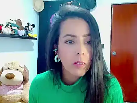 ella peck online show from December 22, 4:17 am