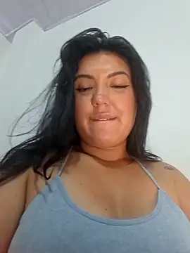 Sophie-hatter online show from April 3, 6:50 pm