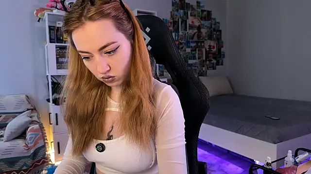 LinaWitch online show from October 28, 10:30 am