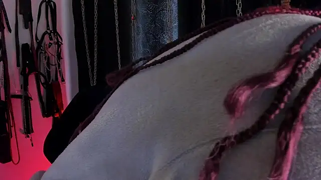 charrlotte quinn online show from February 24, 2:37 pm