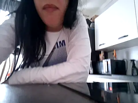 czruz online show from November 24, 6:35 am