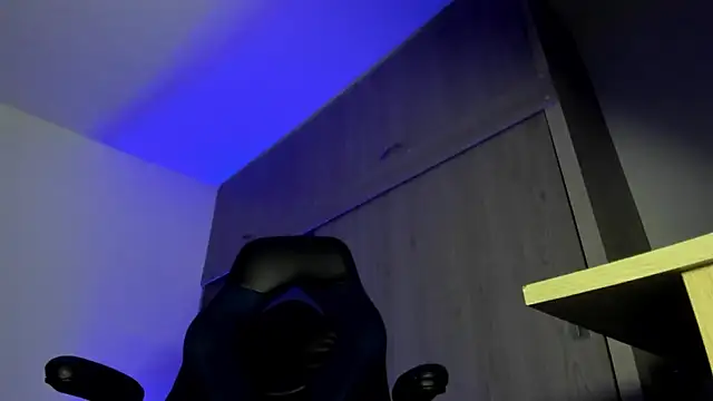 male pussy online show from November 4, 2:32 am