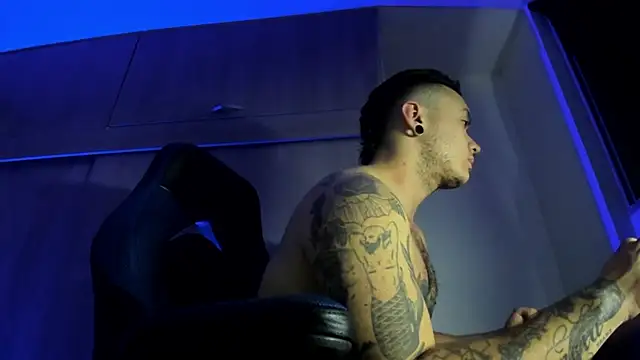 male pussy online show from November 22, 4:44 am