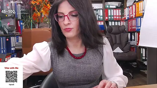 Snapshot of classyladyrellax chatting on February 10, 1:37 pm classyladyrellax online show from February 10, 1:37 pm