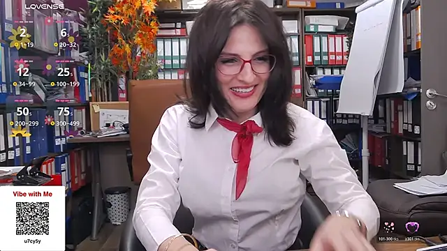 Snapshot of classyladyrellax chatting on February 21, 11:33 am classyladyrellax online show from February 21, 11:33 am