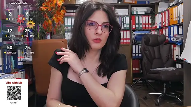 classyladyrellax online show from April 10, 11:15 am