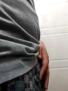 Snapshot of Cool74cock chatting on January 5, 2:06 am Cool74cock online show from January 5, 2:06 am