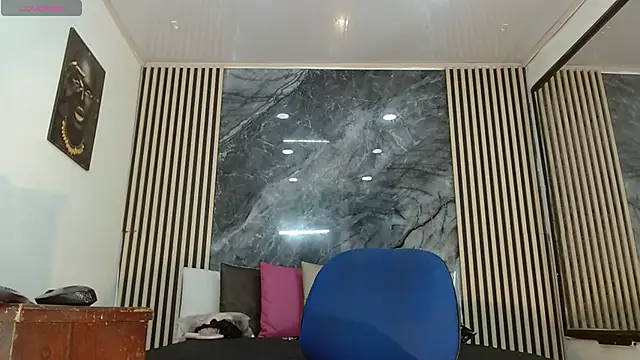 PriscilaRainbow online show from February 21, 6:26 pm