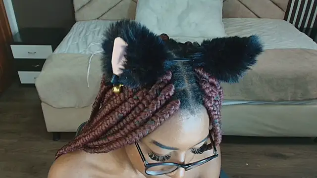 Raquel jones online show from February 7, 5:40 pm