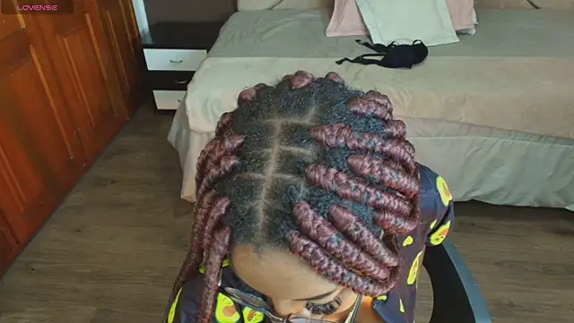 Raquel jones online show from March 2, 2:43 pm