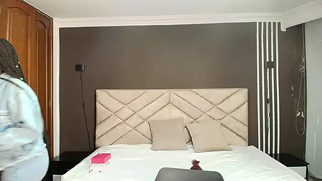 Raquel jones online show from September 19, 12:06 pm