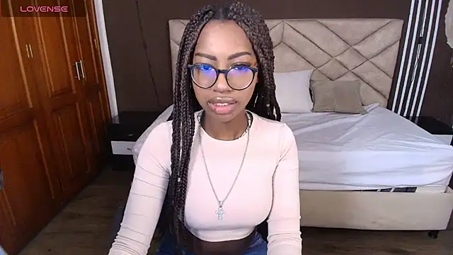 Raquel jones online show from December 16, 12:10 pm