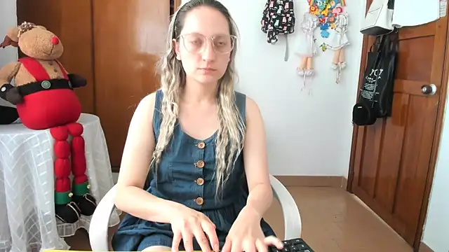 Adele johnsonn1 online show from February 13, 2:24 pm