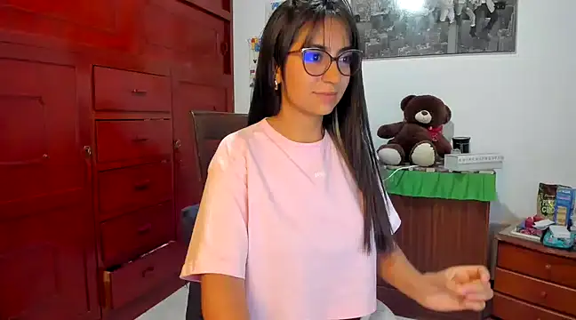 Isabellaa22 1 online show from January 12, 4:00 am