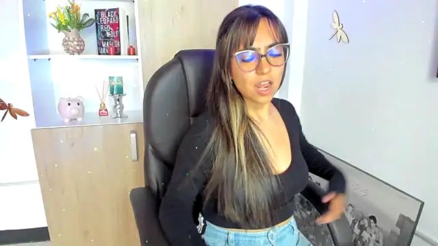 Isabellaa22 1 online show from February 17, 2:37 pm