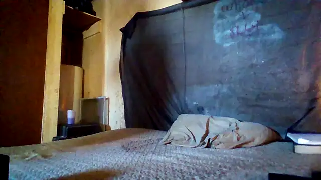 Nightshade7712 online show from October 28, 7:27 pm