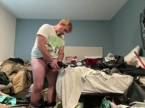 JakTRipr online show from March 4, 6:29 pm