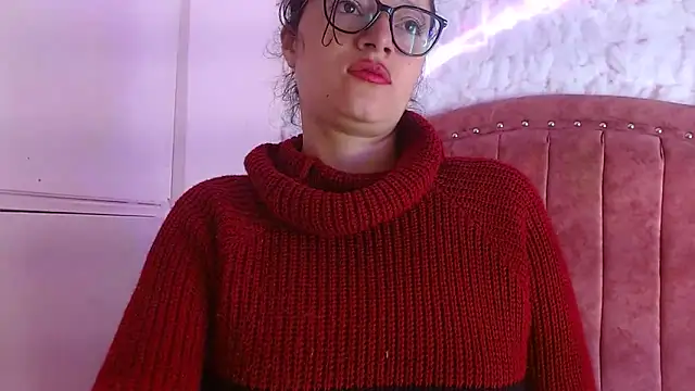 Snapshot of lunazulsj chatting on January 24, 2:08 pm lunazulsj online show from January 24, 2:08 pm