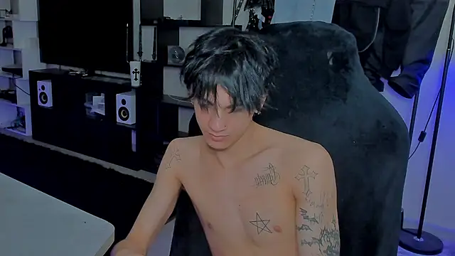 MarkBrowniii online show from April 10, 6:01 pm