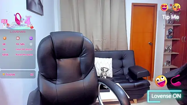Snapshot of Alison_Lemos chatting on June 5, 11:16 am Alison Lemos online show from June 5, 11:16 am