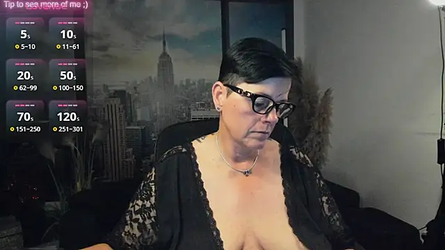 Snapshot of ninarandmann chatting on September 13, 6:18 pm ninarandmann online show from September 13, 6:18 pm