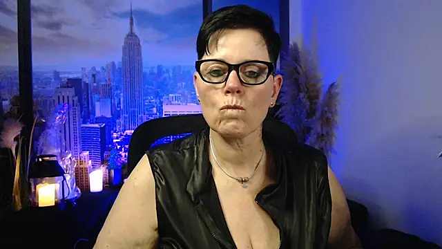 ninarandmann online show from December 22, 6:16 pm