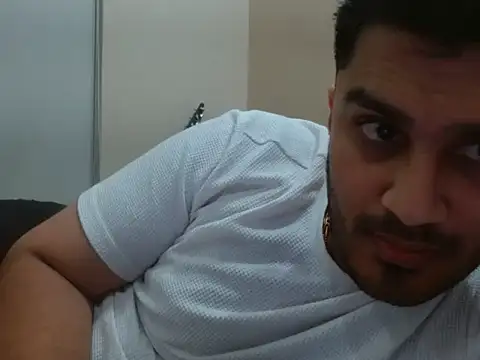 robintoit online show from March 8, 7:50 pm