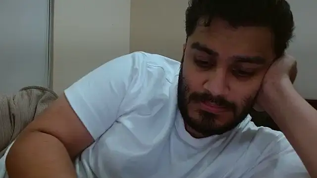 robintoit online show from April 11, 6:12 pm