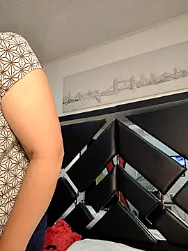 Snapshot of Natasha_milf__ chatting on October 10, 12:48 pm Natasha milf online show from October 10, 12:48 pm