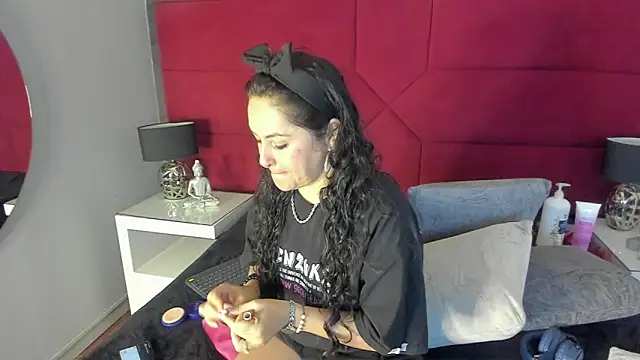 hanny milf online show from March 11, 12:06 pm