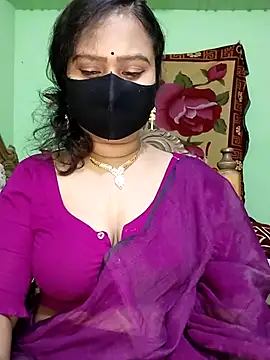 Idhika Paul online show from March 2, 6:40 pm