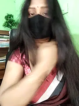 Idhika Paul online show from November 29, 2:20 pm