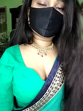 Idhika Paul online show from April 15, 1:45 am