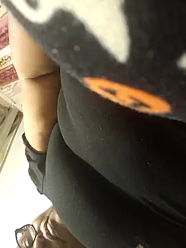 HOTSUGARX5 online show from January 12, 1:58 pm