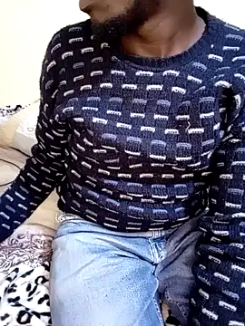 MaskedGQ online show from March 2, 5:25 pm