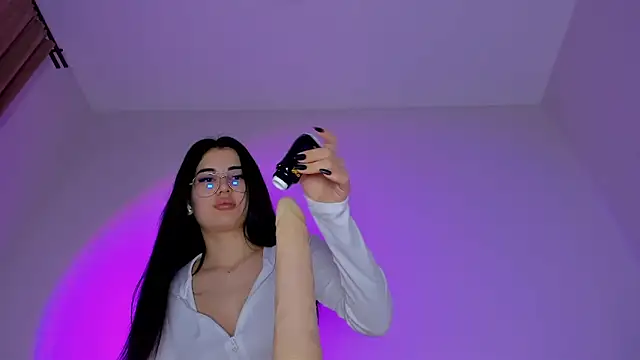 maakimo online show from April 1, 2:34 am